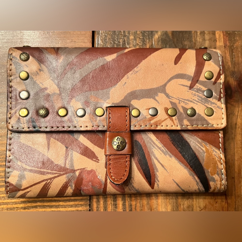 Patricia Nash wallet